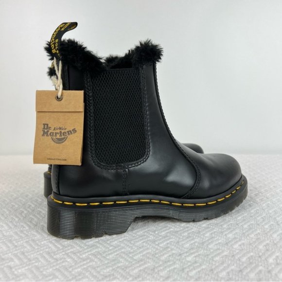 Dr. Martens Women's 2976 Leonore Faux Fur Chelsea Black size 6 - Picture 12 of 13